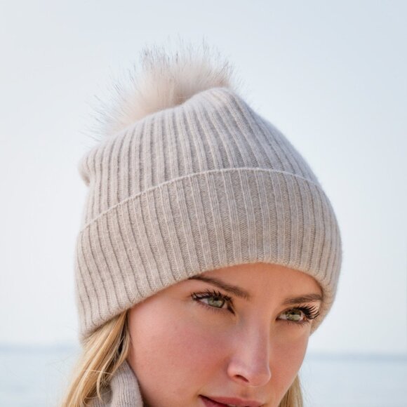 NWT! DongLi - 100% Cashmere Pom Beanie Hat in Heather Stone